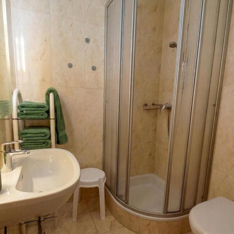 RUTH Haus KMB Seeblickappartement am Ossiacher See, Hallenbad, Skiarena Gerlitzen - Apartment mit 2 Schlafzimmern und Balkon - 12