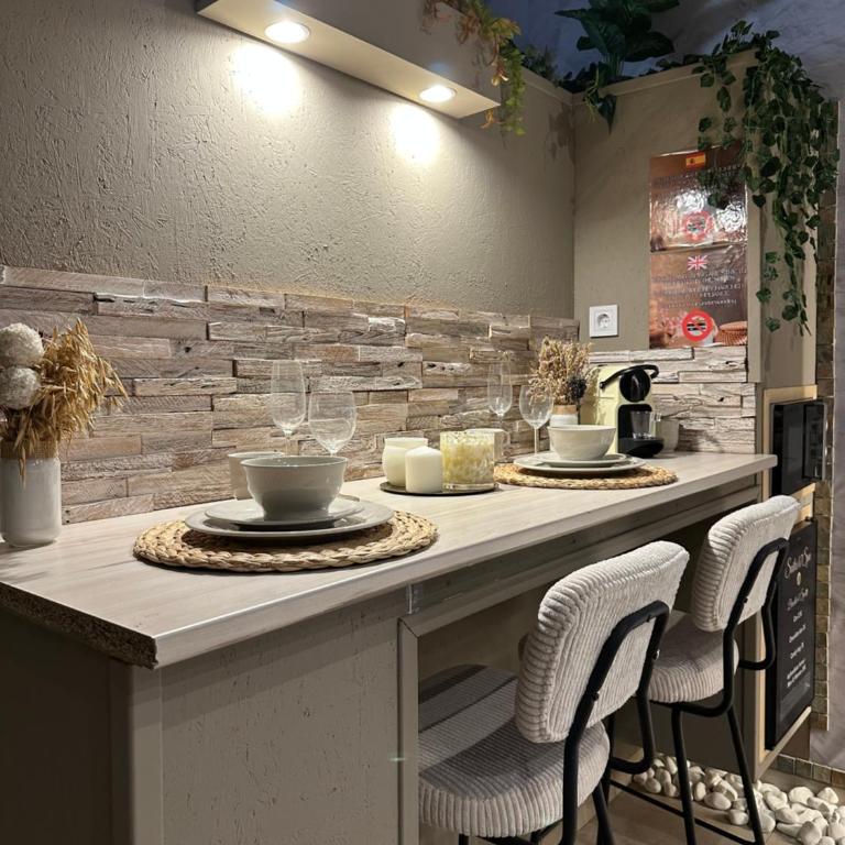 BREATH47SPA - Private Spa Suite White Jacuzzi & Sauna in Marbella - Apartamento de 1 dormitorio - 11