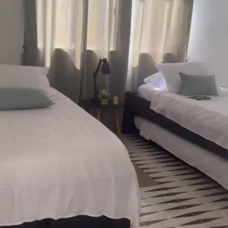 Céntrico y Confortable apto Casa Doña Yola 12 - Apartment - 4