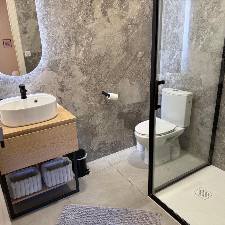 Cocon rénové près du tram - Appartement 1 Chambre - 11