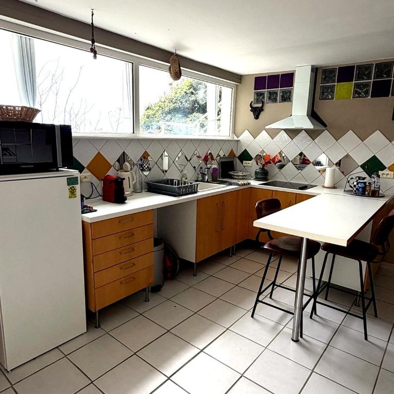 Vue mer-Maison indépendante-Parking-Jardin privé-Faron - Appartement 1 Chambre - 11