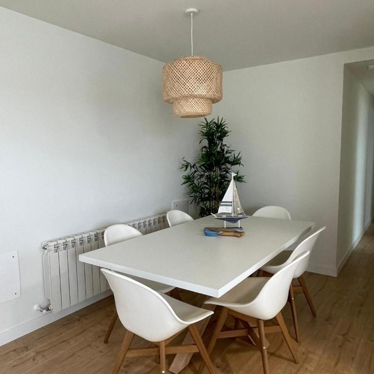 Ático nuevo con gran terraza y piscina en Llanes - Three-Bedroom Apartment - 10