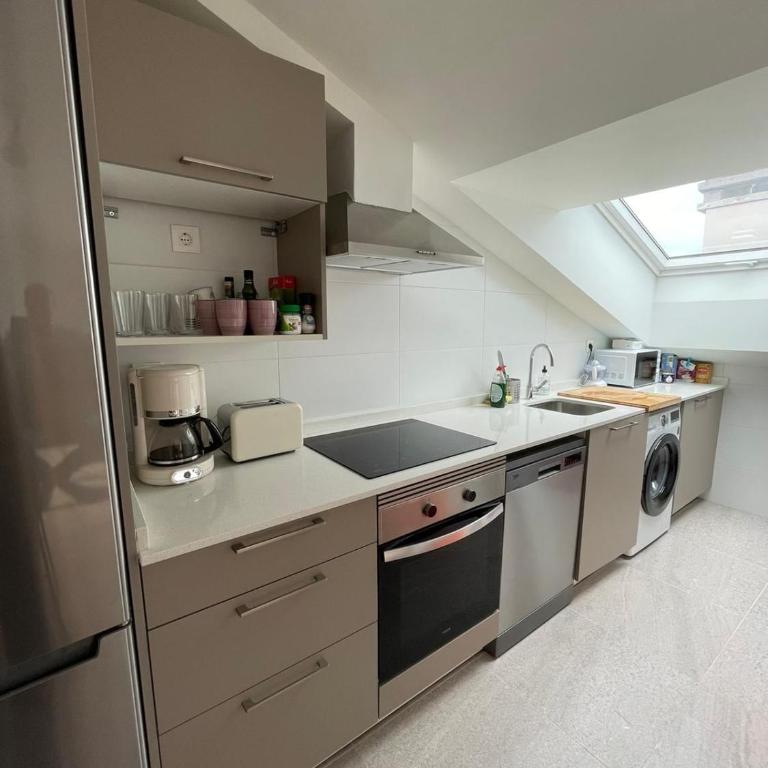 Ático nuevo con gran terraza y piscina en Llanes - Three-Bedroom Apartment - 11
