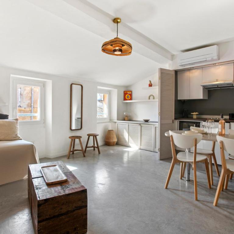 Appartement sur le port - Charme Tropézien - Maison Lérins - Apartamento de 1 dormitorio - 1