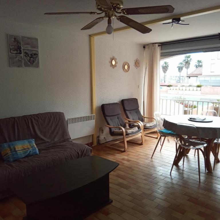 Port Richelieu, T3, 4-6 couchages, piscine - Two-Bedroom Apartment - 11