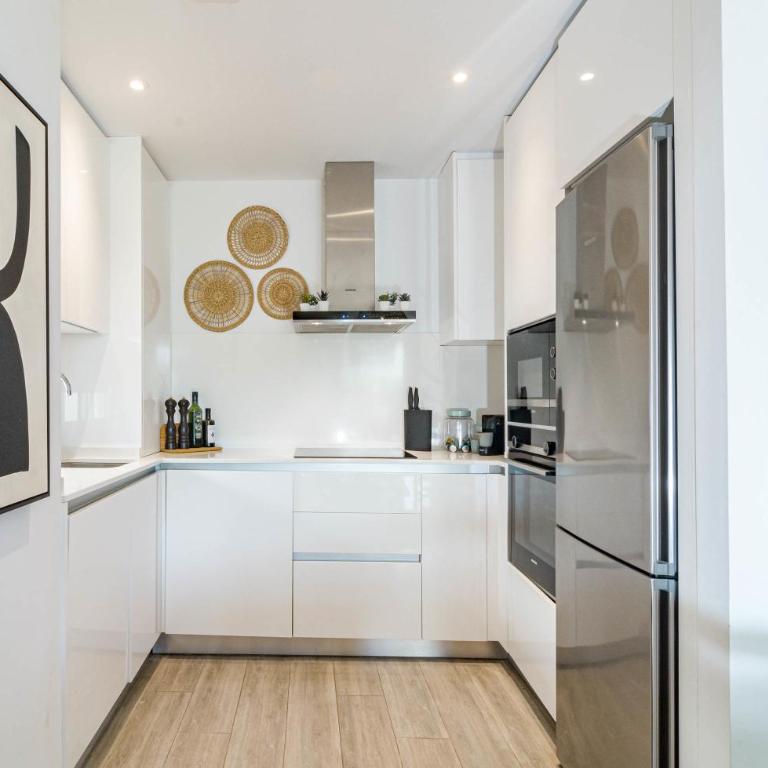 LM10BB- Modern Living with Large Sunny Terrace - Apartamento - 13