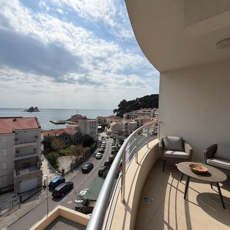 Sea Breeze Residence Petrovac - Two-Bedroom Apartment - 2