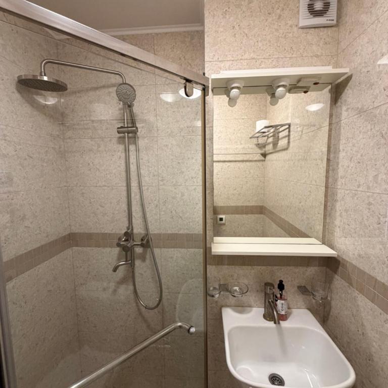 Sea Breeze Residence Petrovac - Two-Bedroom Apartment - 17