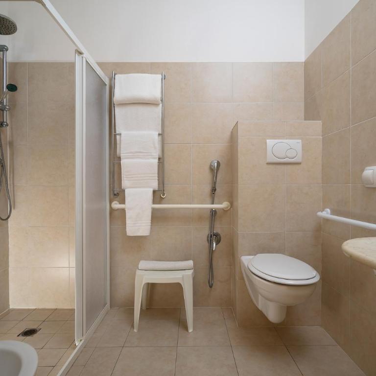 Hotel Alexander - Economy Double or Twin Room - 1