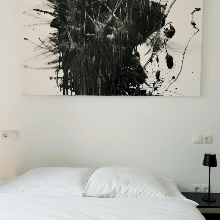 L - Clavelina - One-Bedroom Apartment - 3