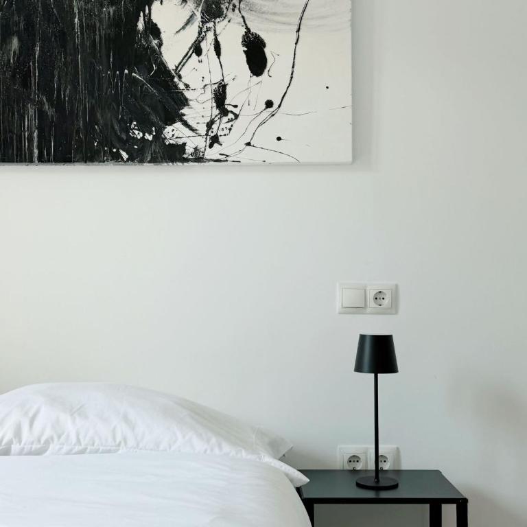 L - Clavelina - One-Bedroom Apartment - 7