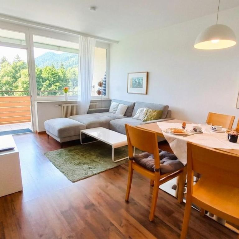 SIMON Haus KMB Seeappartement am Ossiacher See, Hallenbad, Skiarena Gerlitzen - Apartment mit 2 Schlafzimmern und Balkon - 3