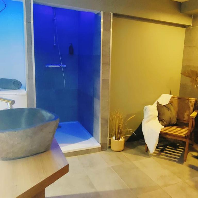 Cocon Romantique Sauna, Balnéo & Mer à 100m - One-Bedroom Apartment - 14