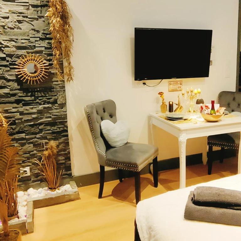 Cocon Romantique Sauna, Balnéo & Mer à 100m - One-Bedroom Apartment - 19