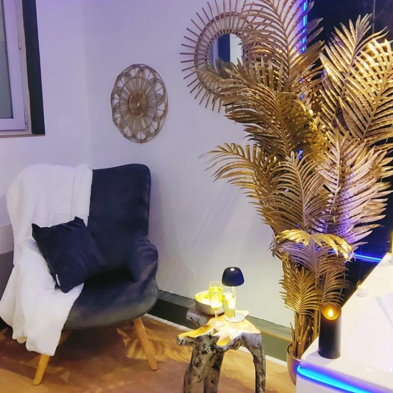 Cocon Romantique Sauna, Balnéo & Mer à 100m - One-Bedroom Apartment - 34