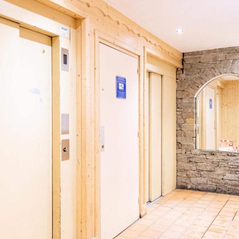Résidence Vanoise - Val Thorens location: Belle vue, appartement 4 personnes chaleureux, centre station MAE-9047 - Appartement - 28