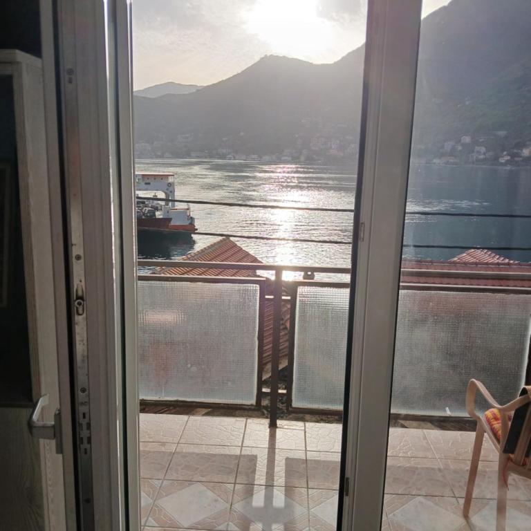 Apartments Vučinović - Studio sa Balkonom i Pogledom na More - 8