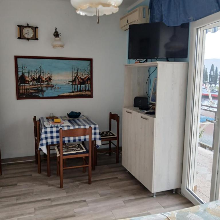Apartments Vučinović - Studio sa Balkonom i Pogledom na More - 5