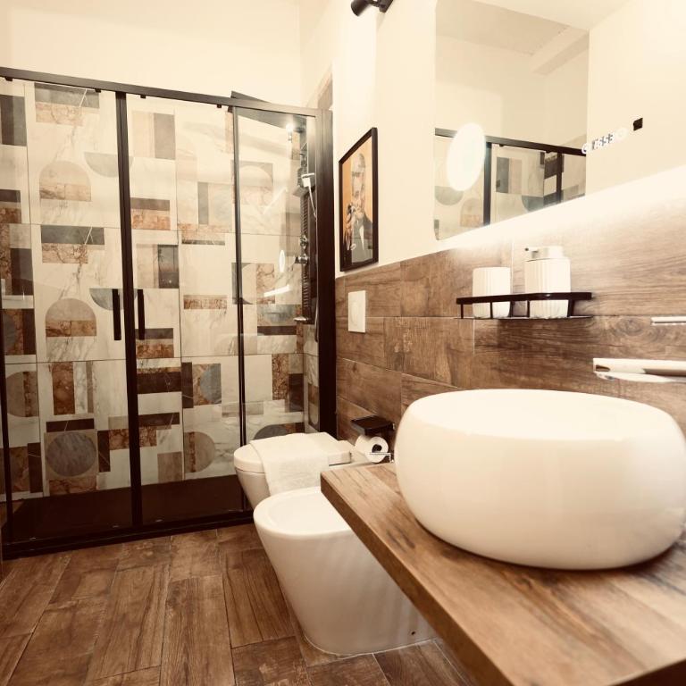 Elene Suites Luxury Boutique - King Room with Spa Bath - 15