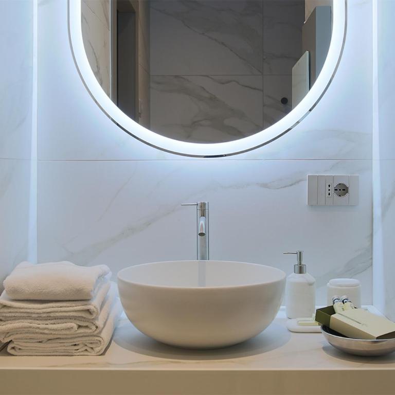 Lanza Luxury Home - One-Bedroom Apartment - 11