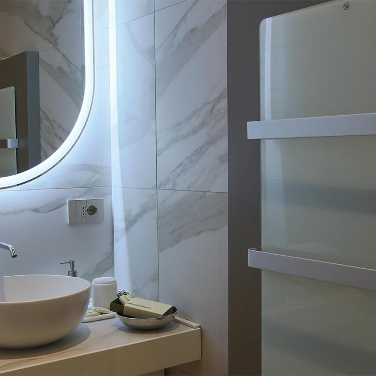 Lanza Luxury Home - One-Bedroom Apartment - 12