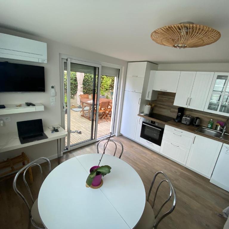 Apt La Franqui - Terrasse - Verdure et Vue sur mer - Maison 2 Chambres - 4