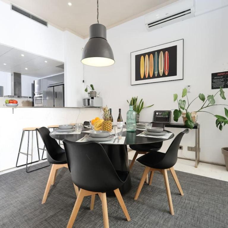 PepeFlats - VLC City House with garage, city ciencias - Three-Bedroom House - 17