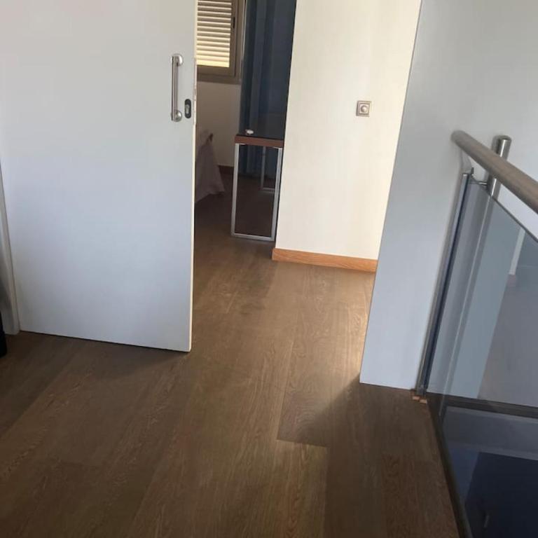 PepeFlats - VLC City House with garage, city ciencias - Three-Bedroom House - 78