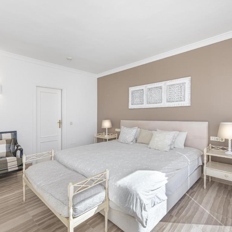 Amazing 4Br Apart. Parking, Pool, Close to the Sea - Apartment - 6