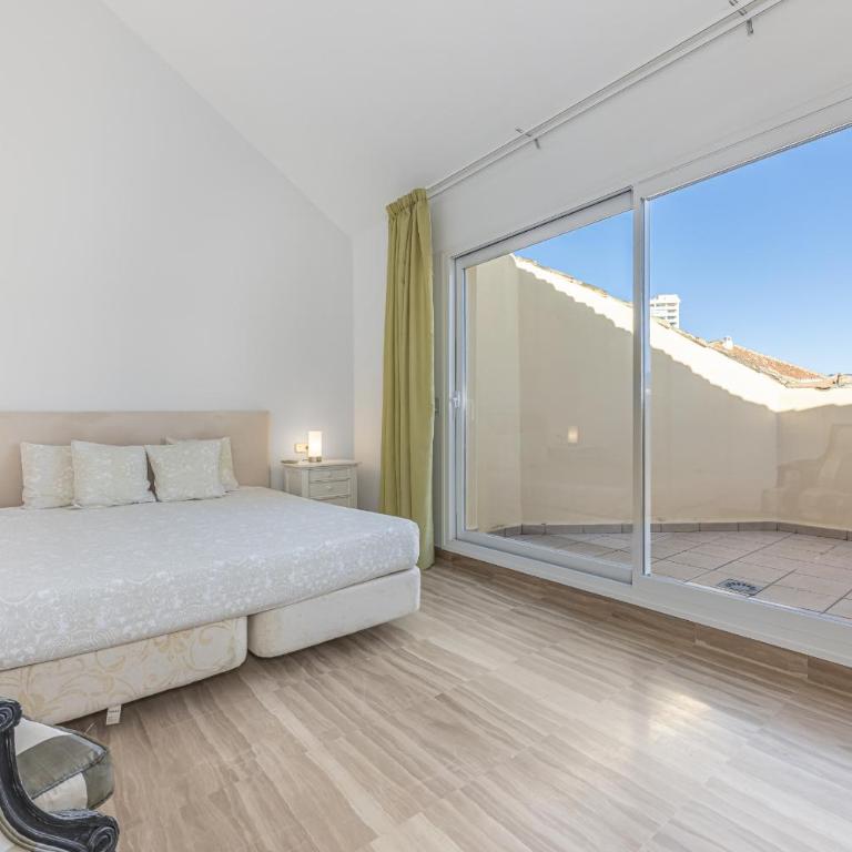 Amazing 4Br Apart. Parking, Pool, Close to the Sea - Apartment - 7