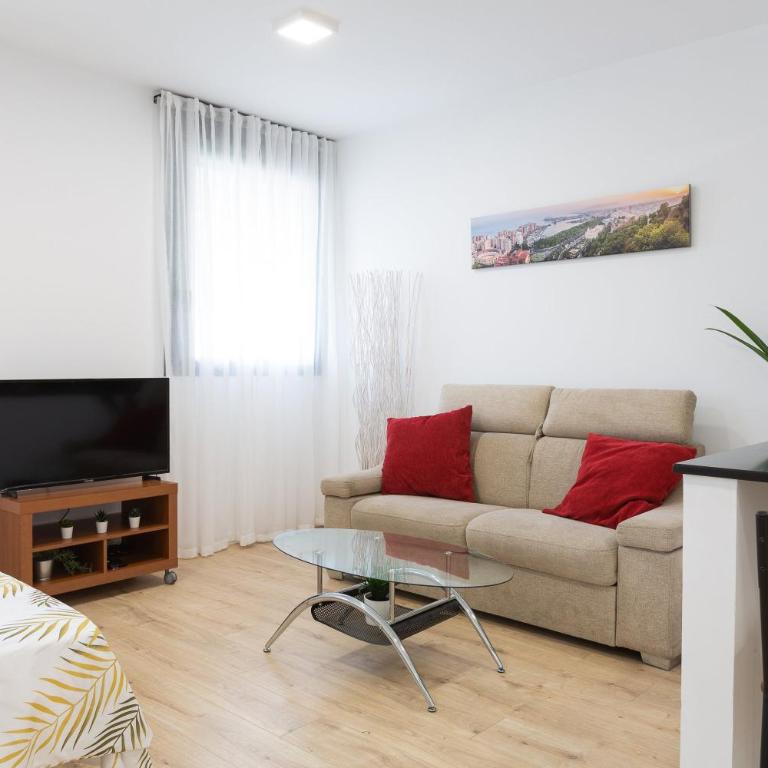 Cosmopolitan Loft Malaga Beach - Apartamento - 12