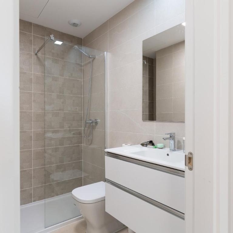 Cosmopolitan Loft Malaga Beach - Apartamento - 19