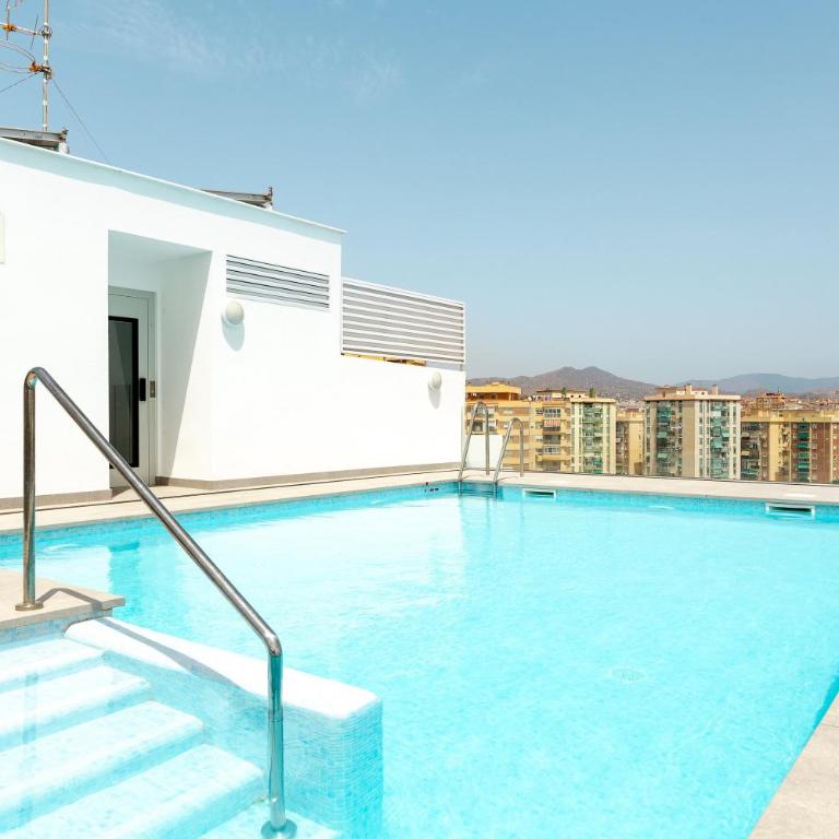 Cosmopolitan Loft Malaga Beach - Apartamento - 26