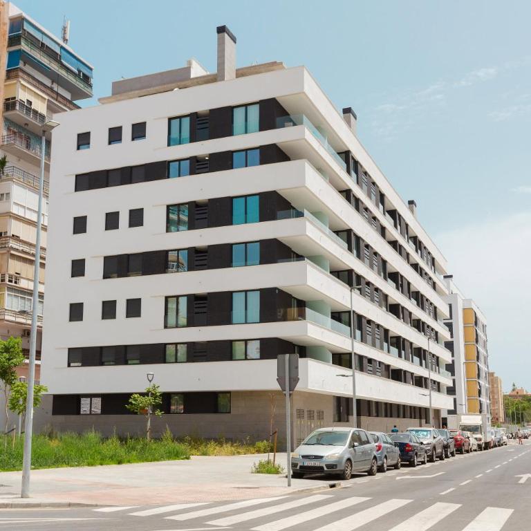 Cosmopolitan Loft Malaga Beach - Apartamento - 28