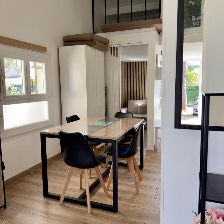 Jardin Secret - 4pers - Piscine - Pinède - Histoire de clés - Apartment mit 1 Schlafzimmer - 4