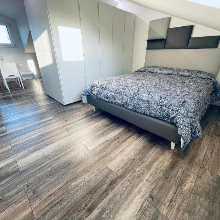 HOLA Mansarda Torre Blanca - Appartamento con 1 Camera da Letto - 12