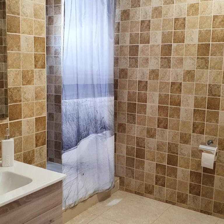 Chalet con piscina comunitaria y vistas al castillo en Peñiscola-3 terrazas-WIFI-parking - Casa de 3 dormitorios - 21
