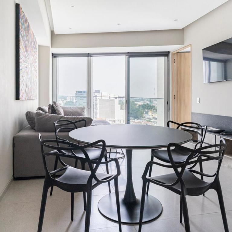 Moderno Departamento 2 habitaciones Roof Alberca y Gym dentro del condominio - Two-Bedroom Apartment - 4