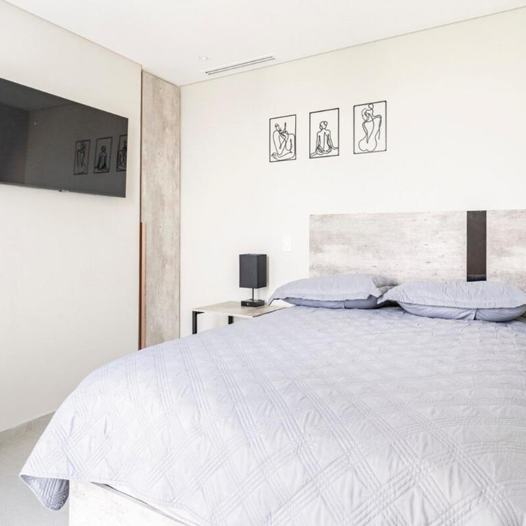 Moderno Departamento 2 habitaciones Roof Alberca y Gym dentro del condominio - Two-Bedroom Apartment - 24