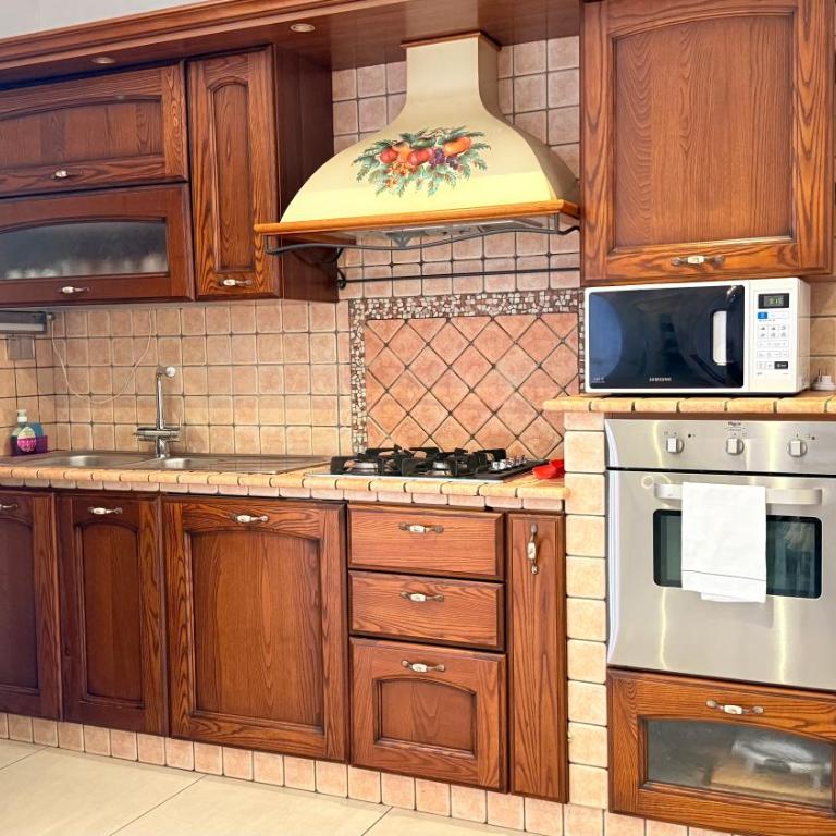 Home with parking near the Airport and beach - Appartamento con 2 Camere da Letto e Balcone - 3