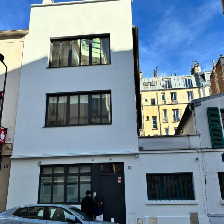 A bright Parisian loft in the heart of the 17th arrondissement - Appartement - 34