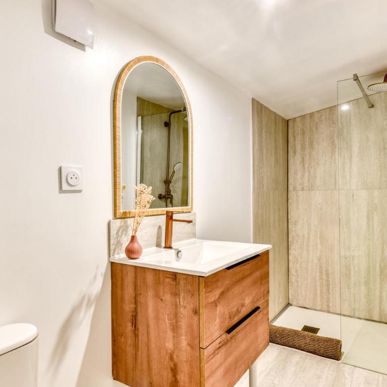 Le Secret des Remparts - Jacuzzi- Vue Cité - Free Parking - Climatisation - Villa - 48