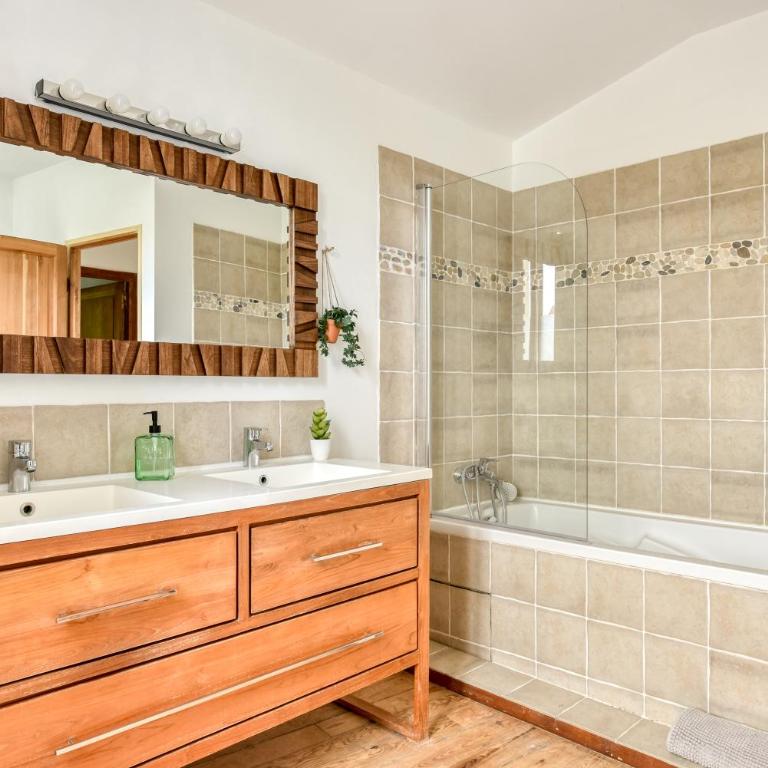 Le Secret des Remparts - Jacuzzi- Vue Cité - Free Parking - Climatisation - Villa - 27