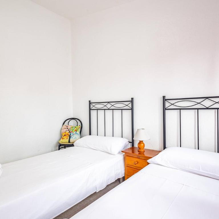 Casa Rous-Riumar 1 - Three-Bedroom House - 18