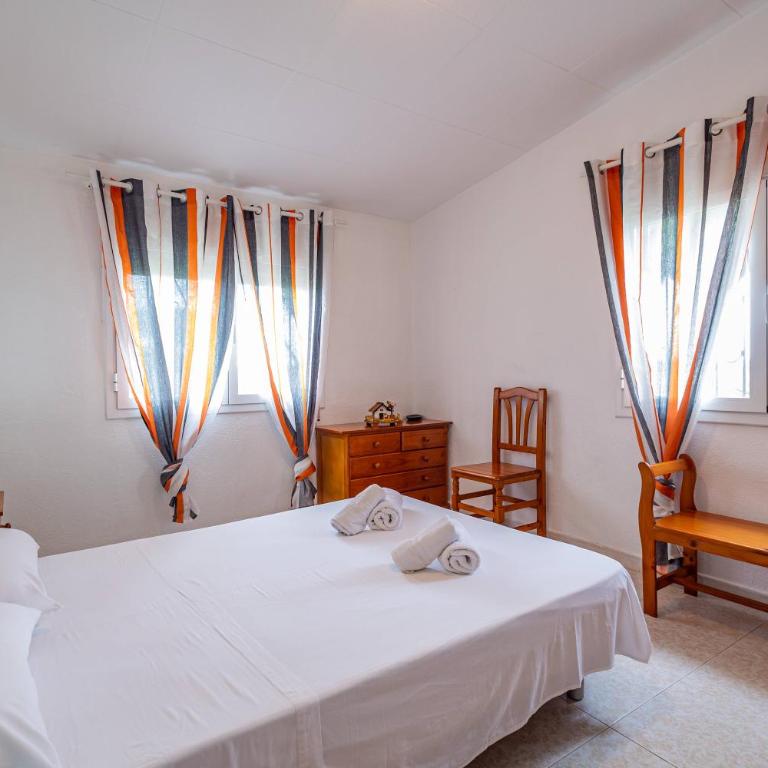 Casa Rous-Riumar 1 - Three-Bedroom House - 7