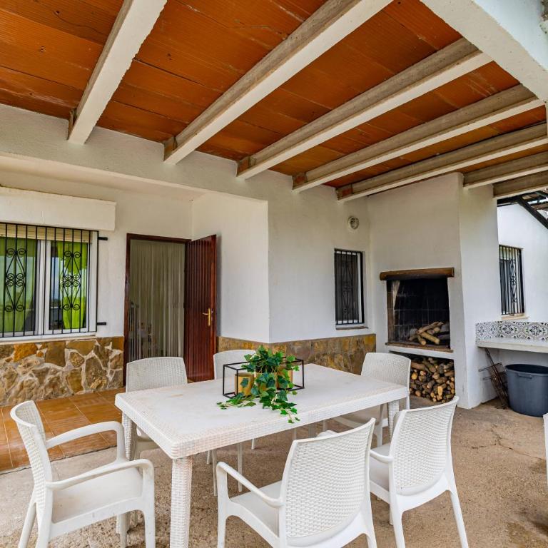 Casa Rous-Riumar 1 - Three-Bedroom House - 2