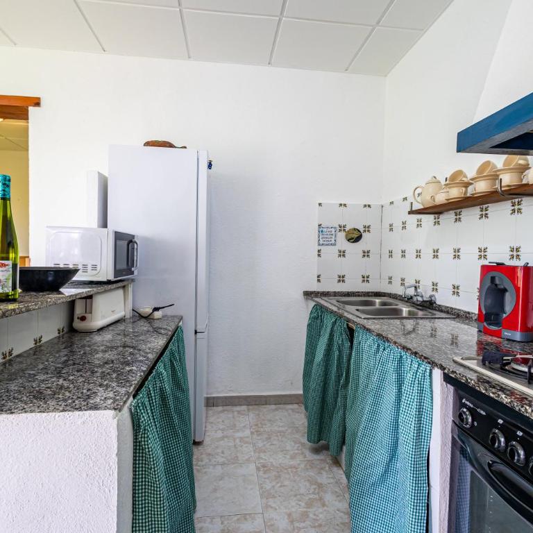Casa Rous-Riumar 1 - Three-Bedroom House - 46