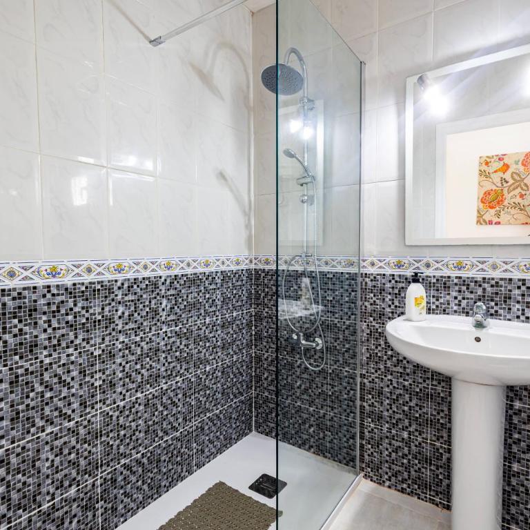 Casa Rous-Riumar 1 - Three-Bedroom House - 31