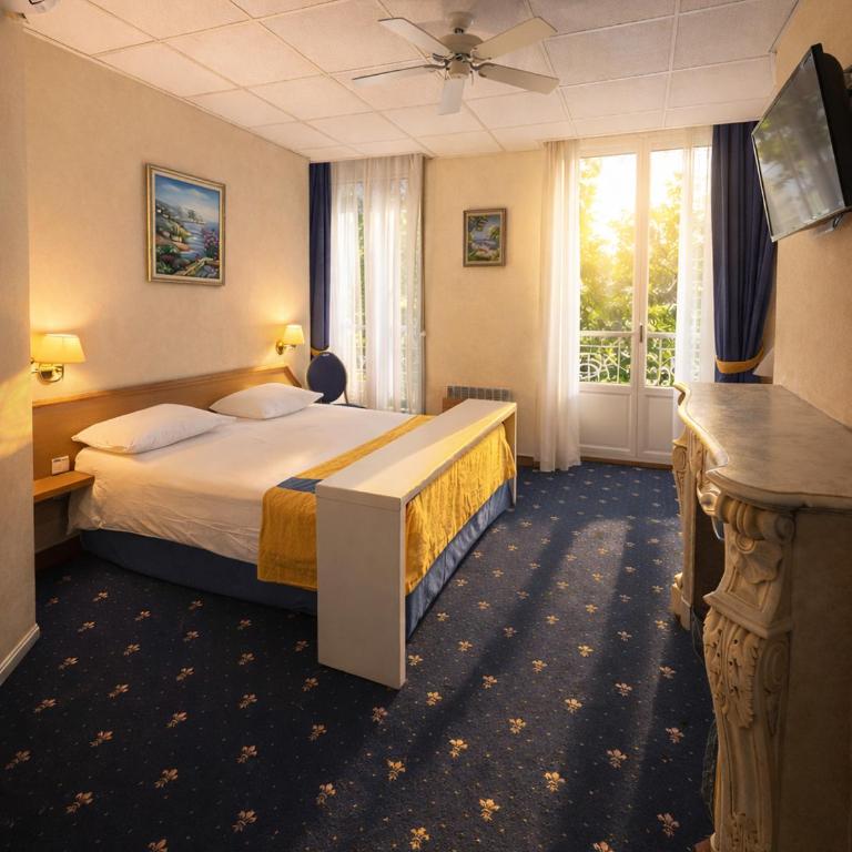 Hôtel Foch - Chambre Familiale - 1
