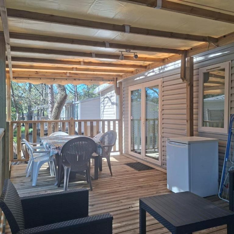 Cotes d'Azur - 6p Campsitechalet - France - Beach - Chalet - 5